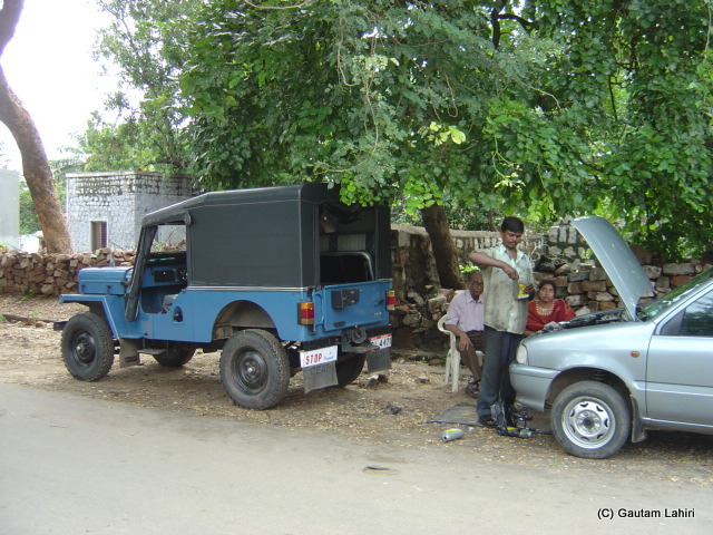 My Maruti Zen at Nagarjuna Sagar Dam, Telengana, India by Gautam Lahiri