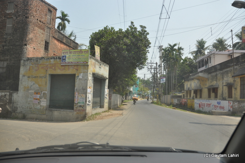 Bandel roads, West Bengal, India beside Hooghly river by Gautam Lahiri
