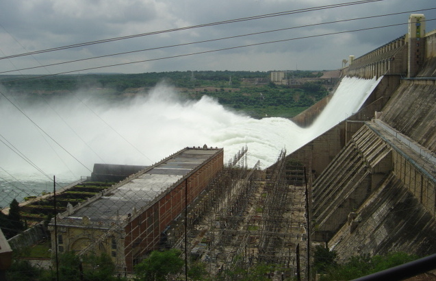 This image has an empty alt attribute; its file name is sep-oct-05-103.jpg