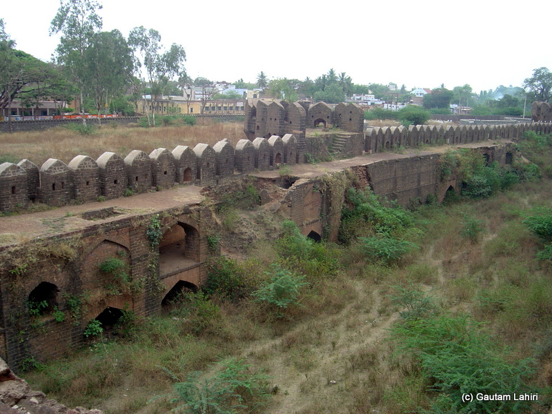 The western fort corridor, with the wide rampart, were supported by arched hollows that acted as some sort of a storage. The mort was beyond the wall at Bidar fort by Gautam Lahiri