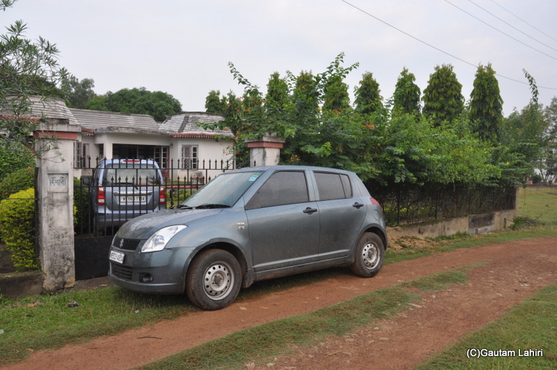 Lovely compact villa at Santiniketan by gautam lahiri