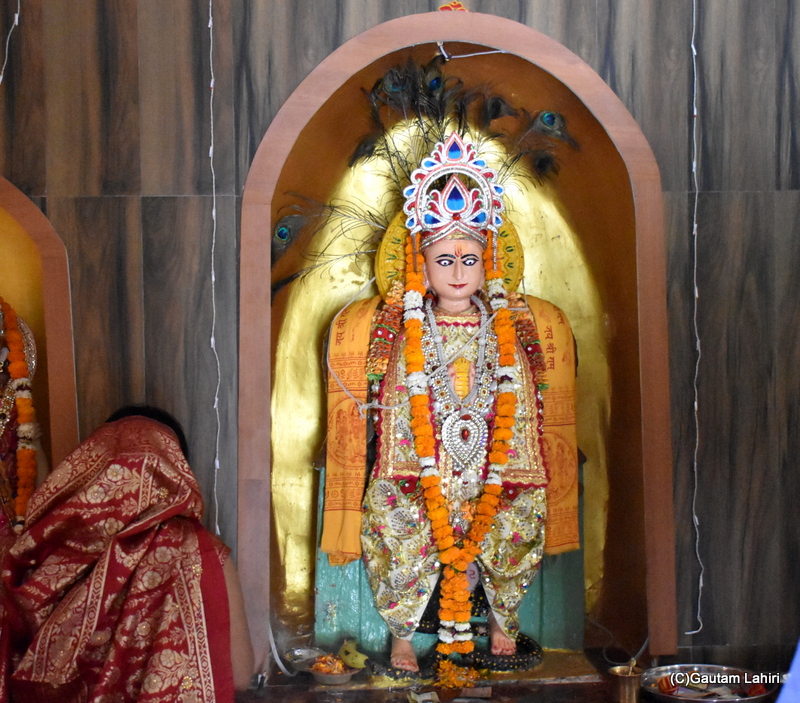 Garuda, the divine bird within the temple at Garud Chatti, Rishikesh by gautam lahiri