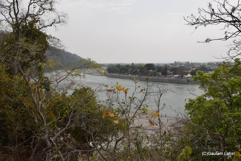 Ganges river ran along the Ashram's boundary wall, Chaurasia Kutiya by gautam lahiri