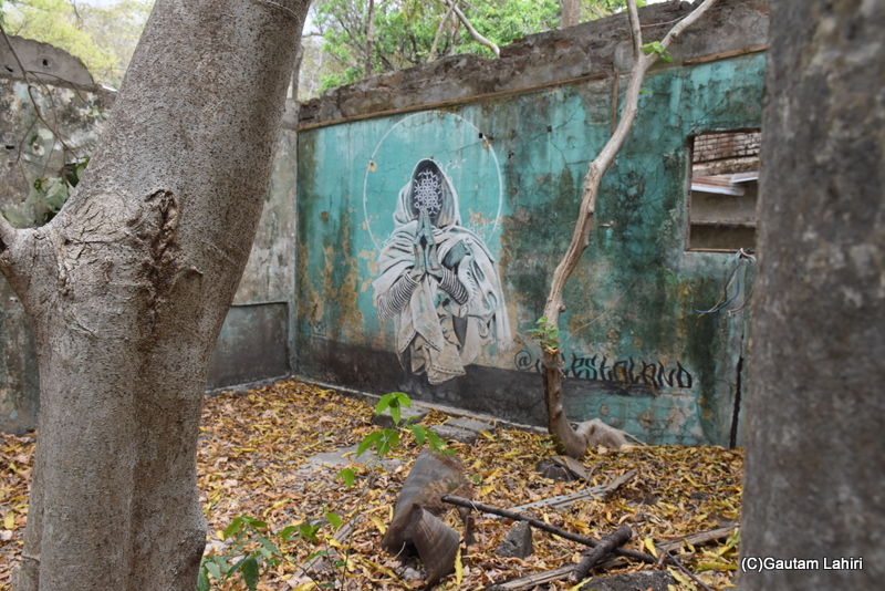 The graffiti wall of the broken kitchen, Chaurasia Kutiya, Rishikesh by gautam lahiri