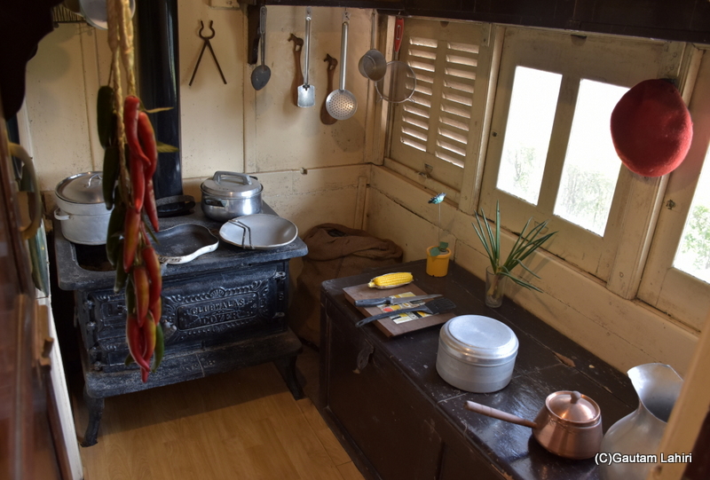 The Saloon has an independent kitchen at Gondal, by gautam lahiri