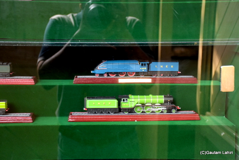 Look at the details! You are looking at the locomotive LNER 4-6-2 class A4, on top and the Flying Scotsman underneath it. Both are British built by gautam lahiri