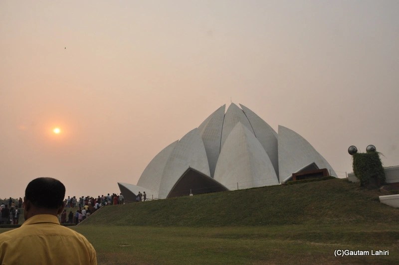 Baha’i (Lotus) Temple, New Delhi by gautam lahiri