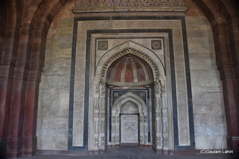 Qila-E-Kuhna Mosque, Puran Qila or fort New Delhi by gautam lahiri