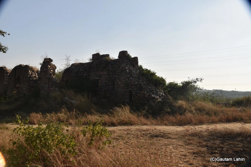 Adilabad Fort, near Tughlaqabad Fort in South Delhi by gautam lahiri