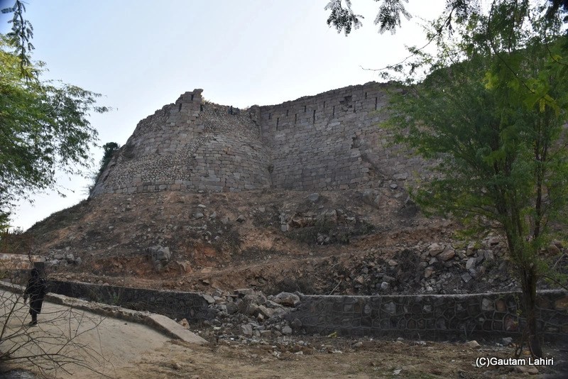 Adilabad Fort, near Tughlaqabad Fort in South Delhi by gautam lahiri
